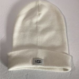 UGGS Winter Hat/Beanie Winter White OS